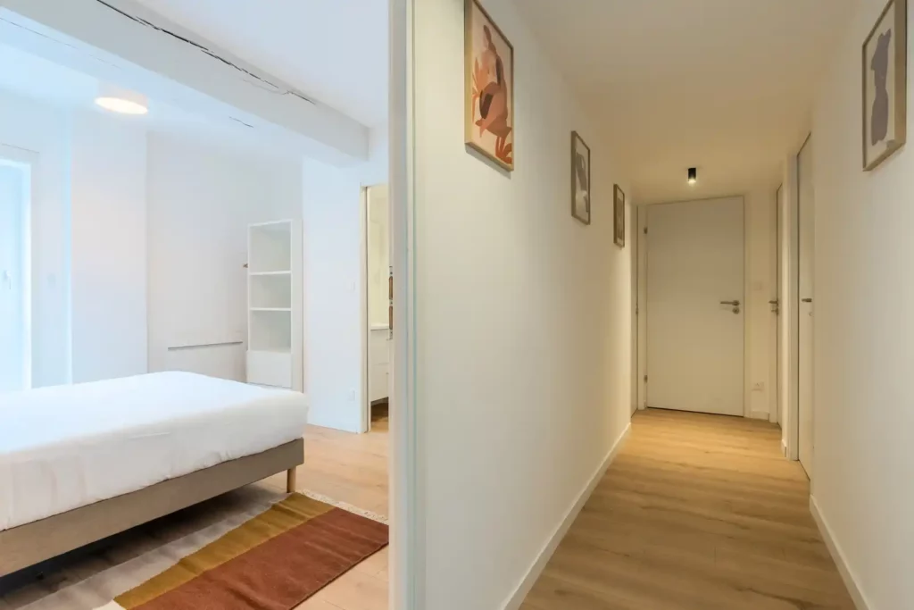 Hall et escalier — Maison Flandres, coliving IvyNest à Lille Centre