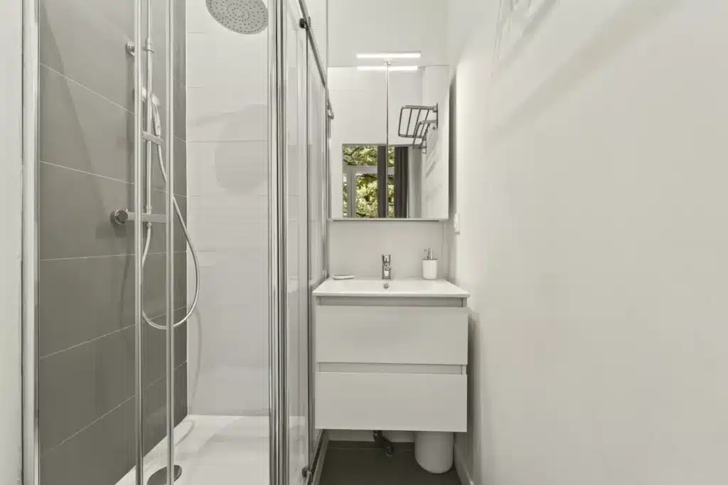 Salle d'eau moderne, coliving Lille République Inkermann
